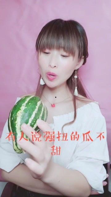 娱乐吃瓜酱家里蹲,家里蹲的欢乐时光